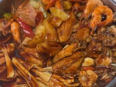 -黄记煌三汁焖锅(新佳丽江汉路店)