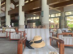 -亚龙湾喜来登·美景台大堂吧