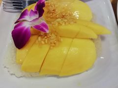 -J Daeng Seafood