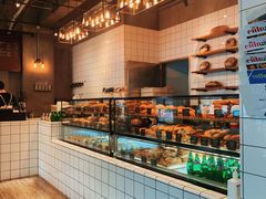 面包甜点陈列柜-81BAKERY(大学路店)