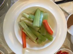红鼎豆捞(街道口店)-红鼎豆捞(珞狮路店)