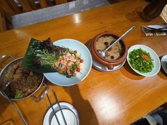 -老滇山寨•云南特色菜•地方菜•民族风情歌舞表演(金碧店)