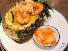 菠萝海鲜炒饭-美奈小馆·越南料理(中航城君尚购物中心店)