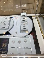 -周大生CHOW TAI SENG(成山路巴黎春天店)