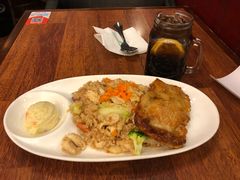 -玛格萝妮比萨屋(四平店)