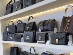 -六六奢品·vintage中古·回收二手奢侈品包包手表首饰(环球港店)