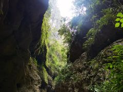 -龙水峡地缝景区