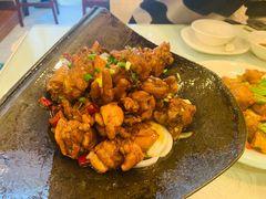 干㸆小笨鸡-黄家饺子东北特色菜馆(湖滨商业街店)