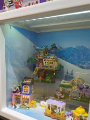 -乐高授权专卖店(岭南站NOVA店)