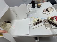 -85度C(生甜甜圈研究工坊·上海松江人民北路店)
