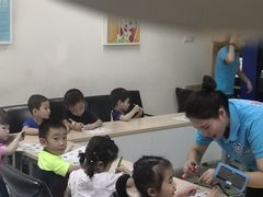 -月星环球港赢在起点早教中心·亲子托班早教体验课儿童兴趣班逻辑思维专注力幼小衔接(普陀中心)