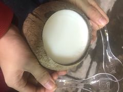 -椰爺爺·椰子冻砵仔糕