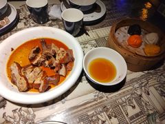 -蝴蝶里·粤菜·点心(滨江龙湖店)