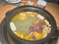 -一朵菌·野生菌探索家火锅(南亚店)
