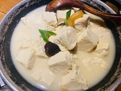 土家手掰柴火豆腐-吃饭皇帝大土家民族菜(正大广场店)