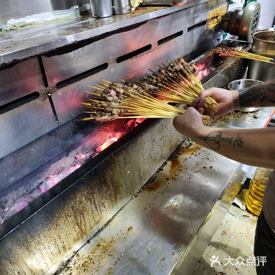 最昭通一品黄牛小肉串(新迎店)