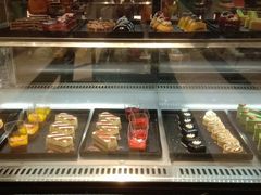 面包甜点陈列柜-富力万达文华酒店·海鲜自助