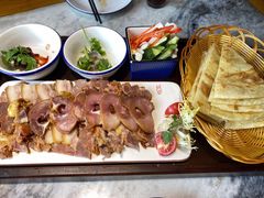 -大胡同天津菜·海肠捞饭·津门皮皮虾锅贴一绝(西姜井店)