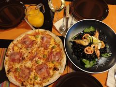 -Trattoria Altrove
