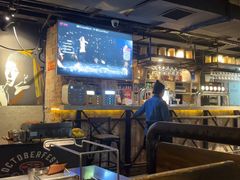 -麦凯伦烧烤·精酿超级工厂店(金桥总店)