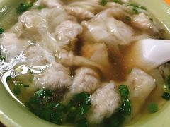 -张阿三馄饨店