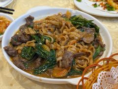沙茶湿炒牛河-老东风菜馆·潮汕大排档