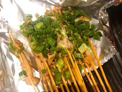 -何师烧烤·香辣蟹·川菜·30年老品牌(太古里旗舰店)
