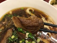 牛筋牛肉面-尊品原汁牛肉面