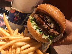 -The Habit Burger Grill 哈比特汉堡(复兴soho店)