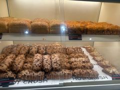 -HOT CRUSH趁热集合·现烤面包(环球港店)