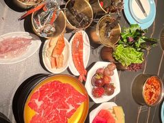 -雍容荟帝王蟹活龙虾展台自助(IFS黑金店)