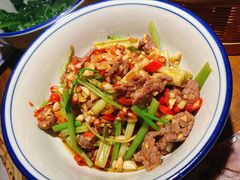 小炒黄牛肉-洞庭土菜小炒馆(易发广场店)