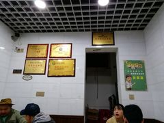 -覃肥叔桂林米粉(粮道街店)