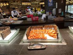 自助取餐区-钱小奴海鲜自助黑金店(杭州滨江龙湖店)