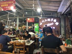 -四川小胡子海鲜(丁村万人海鲜广场店)