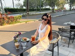 -ommo cafe(半岛城邦店)