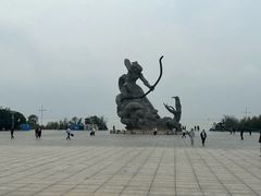 -巴陵广场