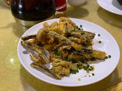 -鲤鱼塘农家山庄