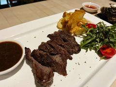 -LENBACH兰巴赫西餐啤酒坊(大连东港店)