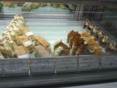 -红宝石·鲜奶小方·海派西点房(金杨店)