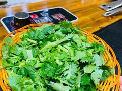 -老刘生态大鱼坊铁锅炖鱼(赛马场店)