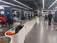 -超鹿运动(五四路恒力城店)