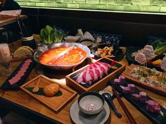 台式麻辣锅-湊湊火锅·茶憩(杭州湖滨银泰in77店)