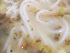 -在蒙自过桥米线