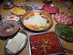 -洱火云南酸菜牛肉火锅(石景山当代商城店)