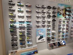 -SKECHERS 斯凯奇(上海国际时尚中心店)