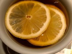 热柠檬茶-Lia Cafe Bar Restaurant松山咖啡屋