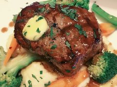 -WOLFGANG PUCK KITCHEN & BAR(迪士尼小镇店)