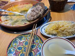 -洱火云南酸菜牛肉火锅(石景山当代商城店)