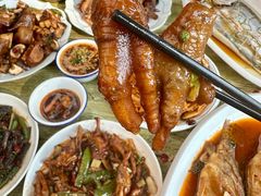 -丹水桥地锅鱼·翘嘴鲌·地方特色全鱼宴(丹江口大坝店)